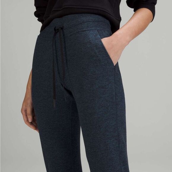 Lululemon Ready to Rulu High-Rise Cropped Jogger Navy/Black 10 - Picture 1 of 5